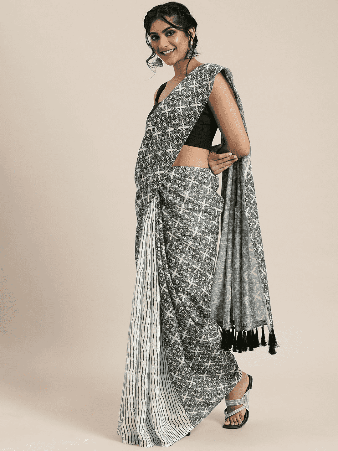  Stylish Linen Printed Bandhani Saree