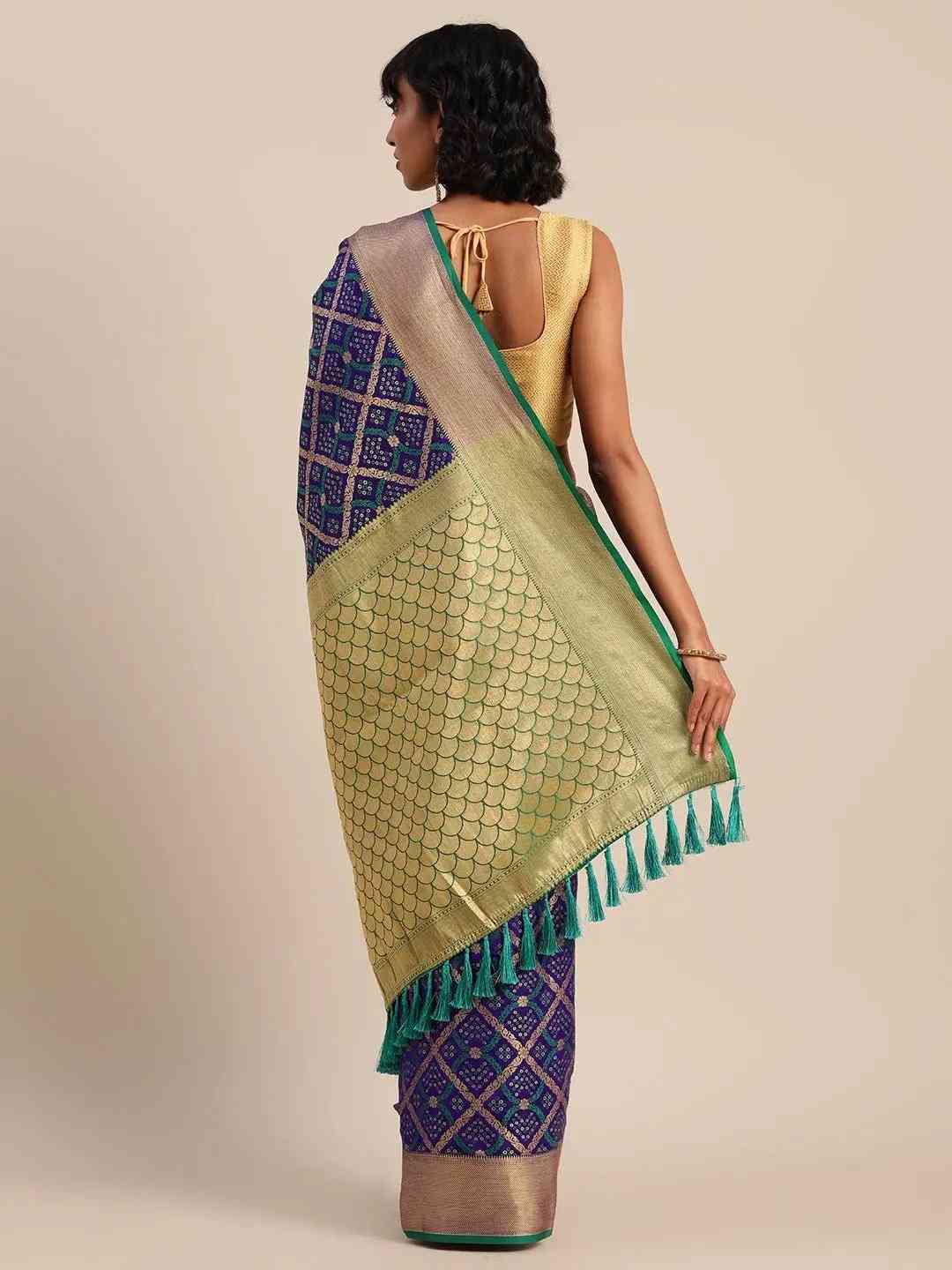  Stylish Banarasi Patola Silk Saree With Zari Work