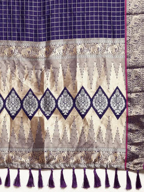  Banarasi Silk Saree with Checked Pattern & Woven Border