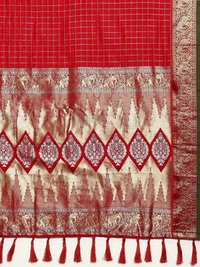  Exclusive Banarasi Silk Saree With Checked Pattern