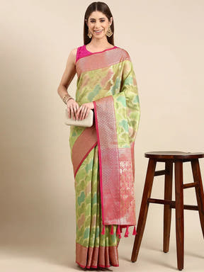 Soft Silk Kanjivaaram Saree With Ethnic Motif Border