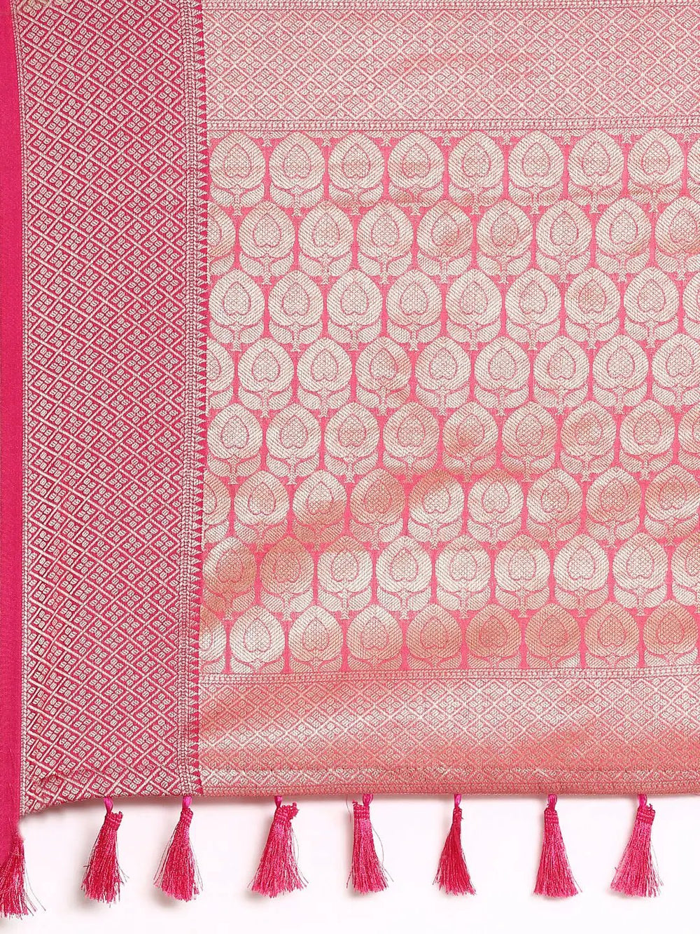 Soft Silk Kanjivaaram Saree With Ethnic Motif Border