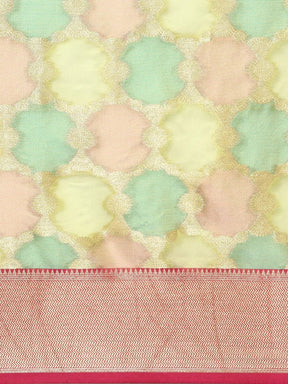 Soft Silk Kanjivaaram Saree With Ethnic Motif Border