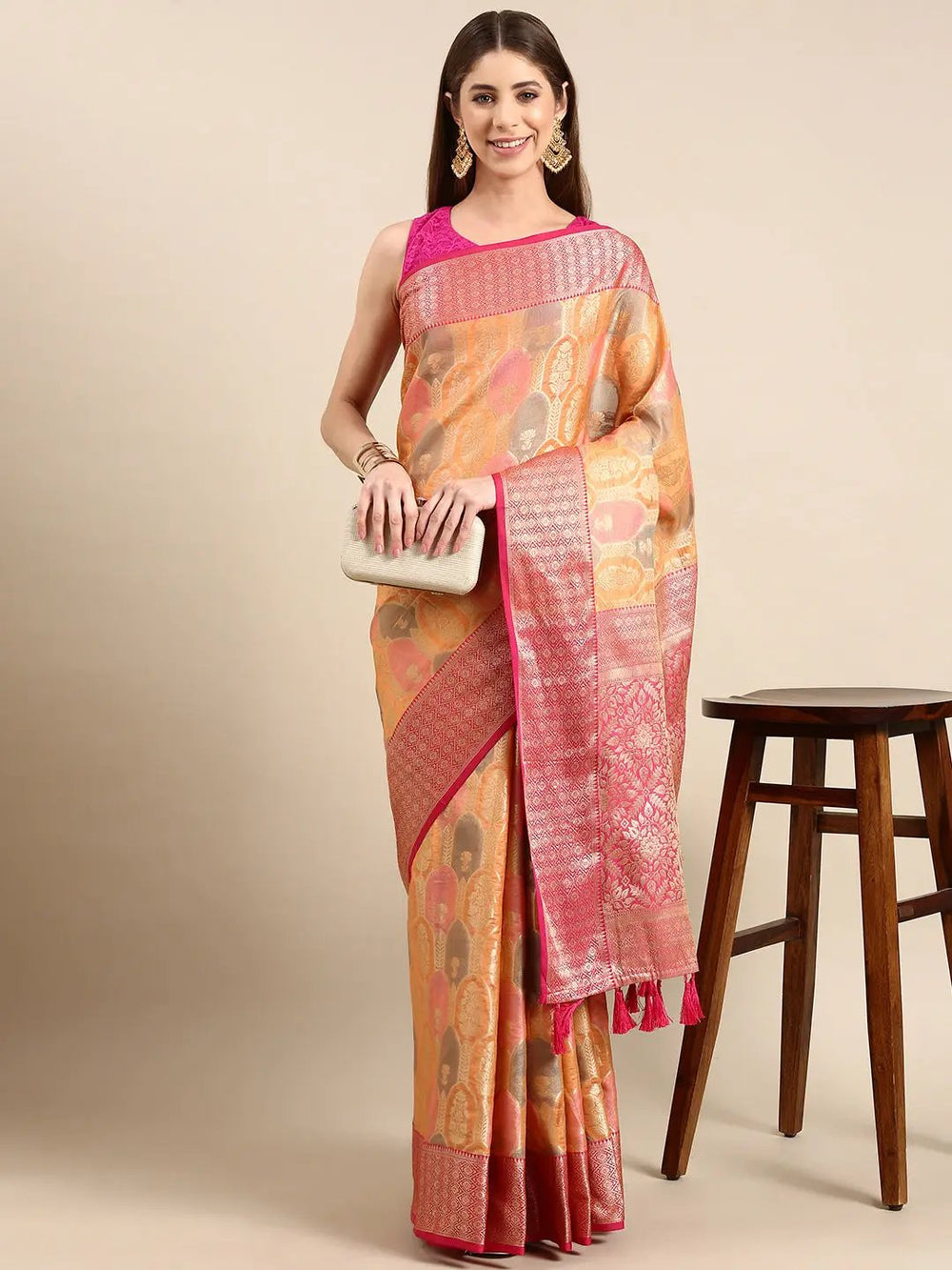 Soft Silk Kanjivaaram Saree With Ethnic Motif Border