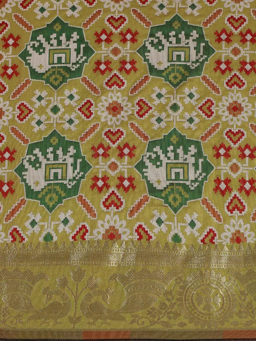 Patola Soft Silk Banarasi Saree With Zari border 