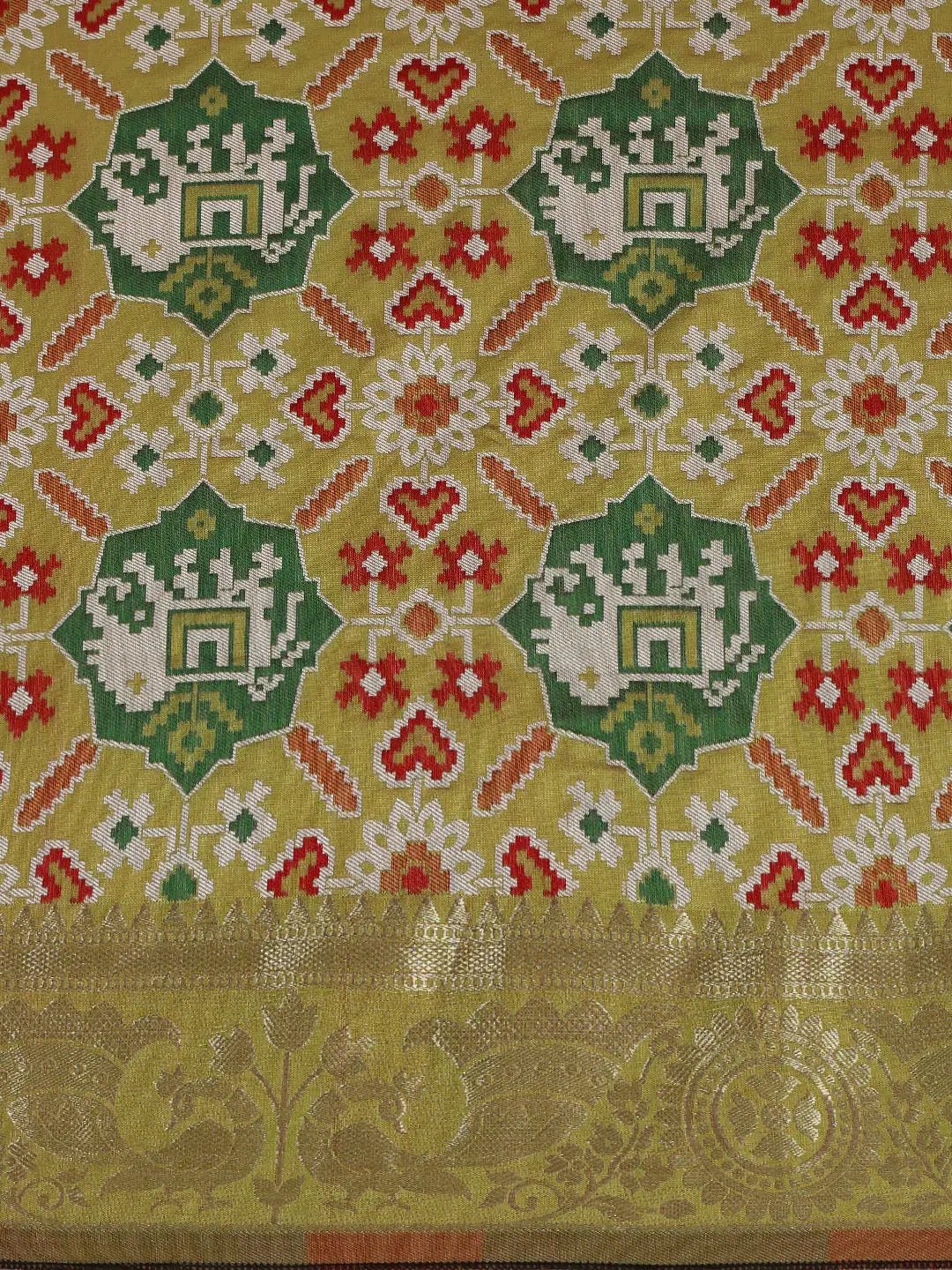 Patola Soft Silk Banarasi Saree With Zari border 
