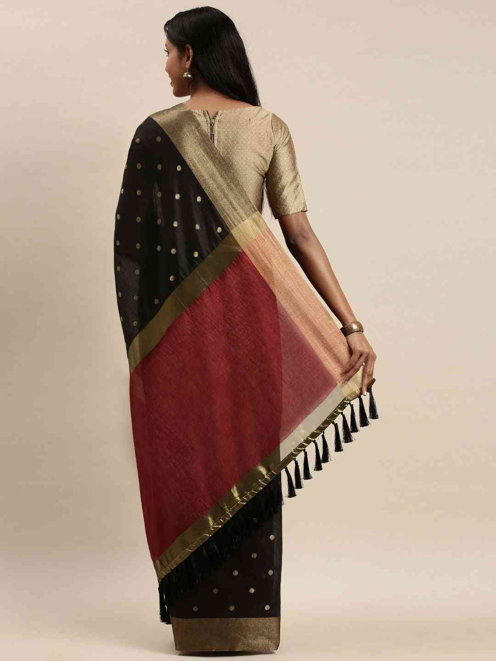 Stylish Banarasi Silk Saree With Woven Design And Zari Work