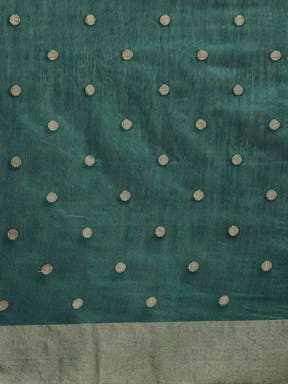 Beautiful Banarasi Silk Saree With Woven Design & Zari Work