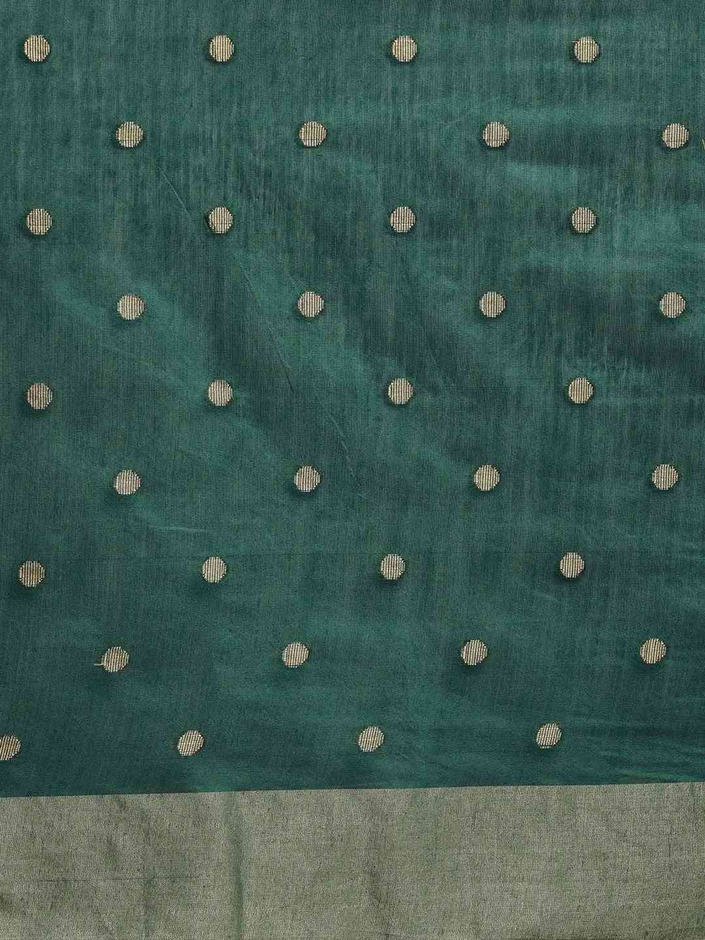 Beautiful Banarasi Silk Saree With Woven Design & Zari Work