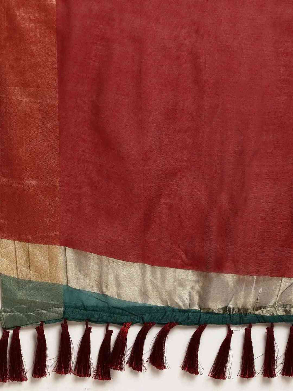 Beautiful Banarasi Silk Saree With Woven Design & Zari Work