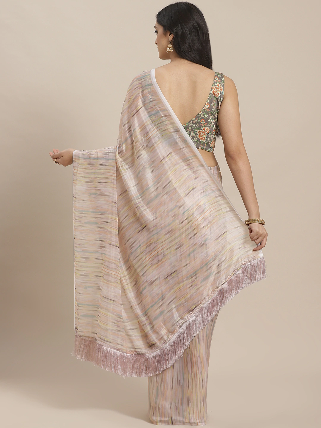 Shop Vastranand Celebrity Abstract Print Silk Saree