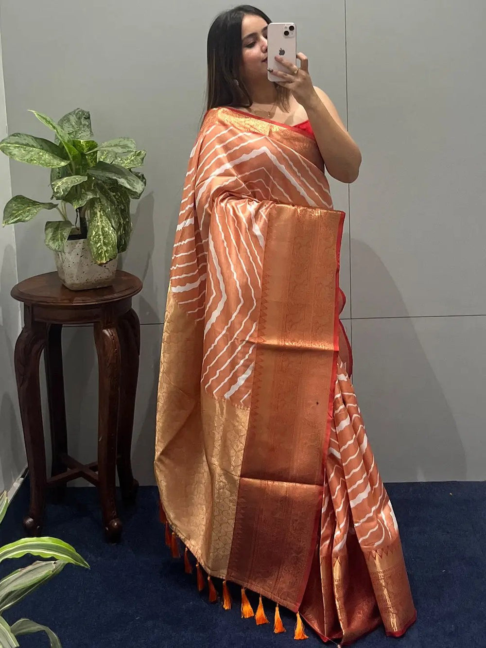 Party wear Kanchi Zari Border Saree with Leheriya design