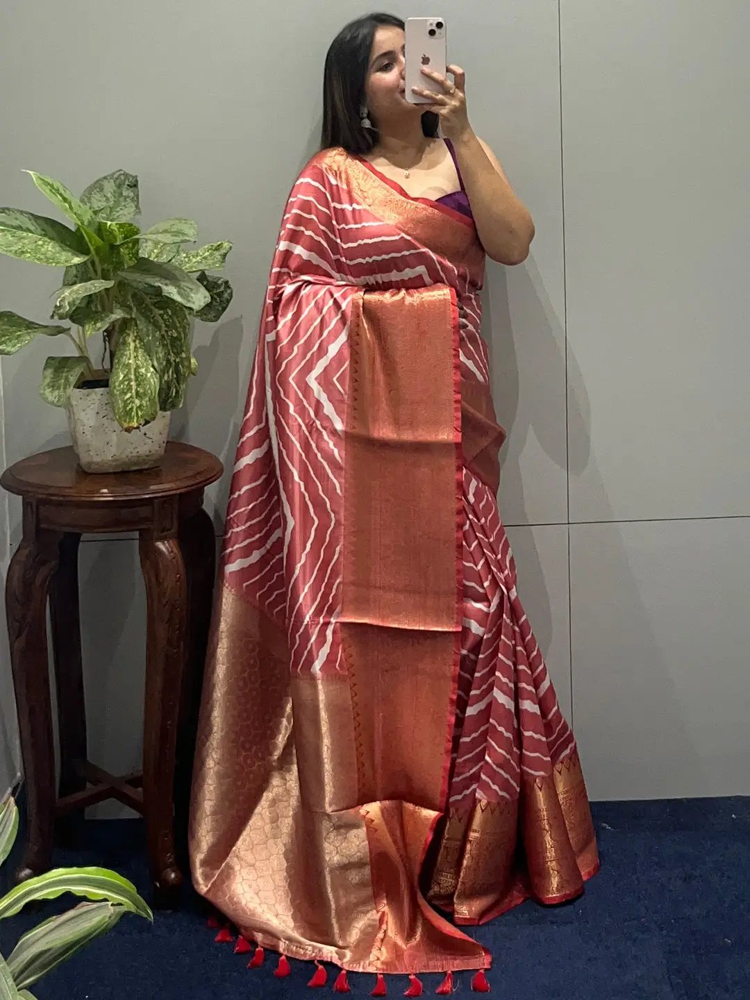 Elegant Kanchi Zari Border Leheriya Saree with intricate design