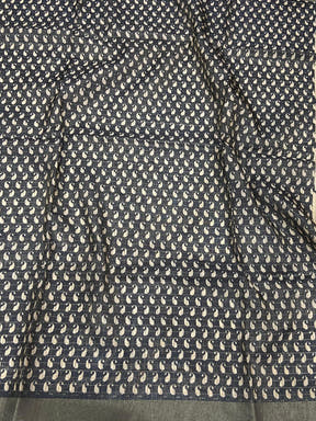 White Ikkat Zigzag Saree

