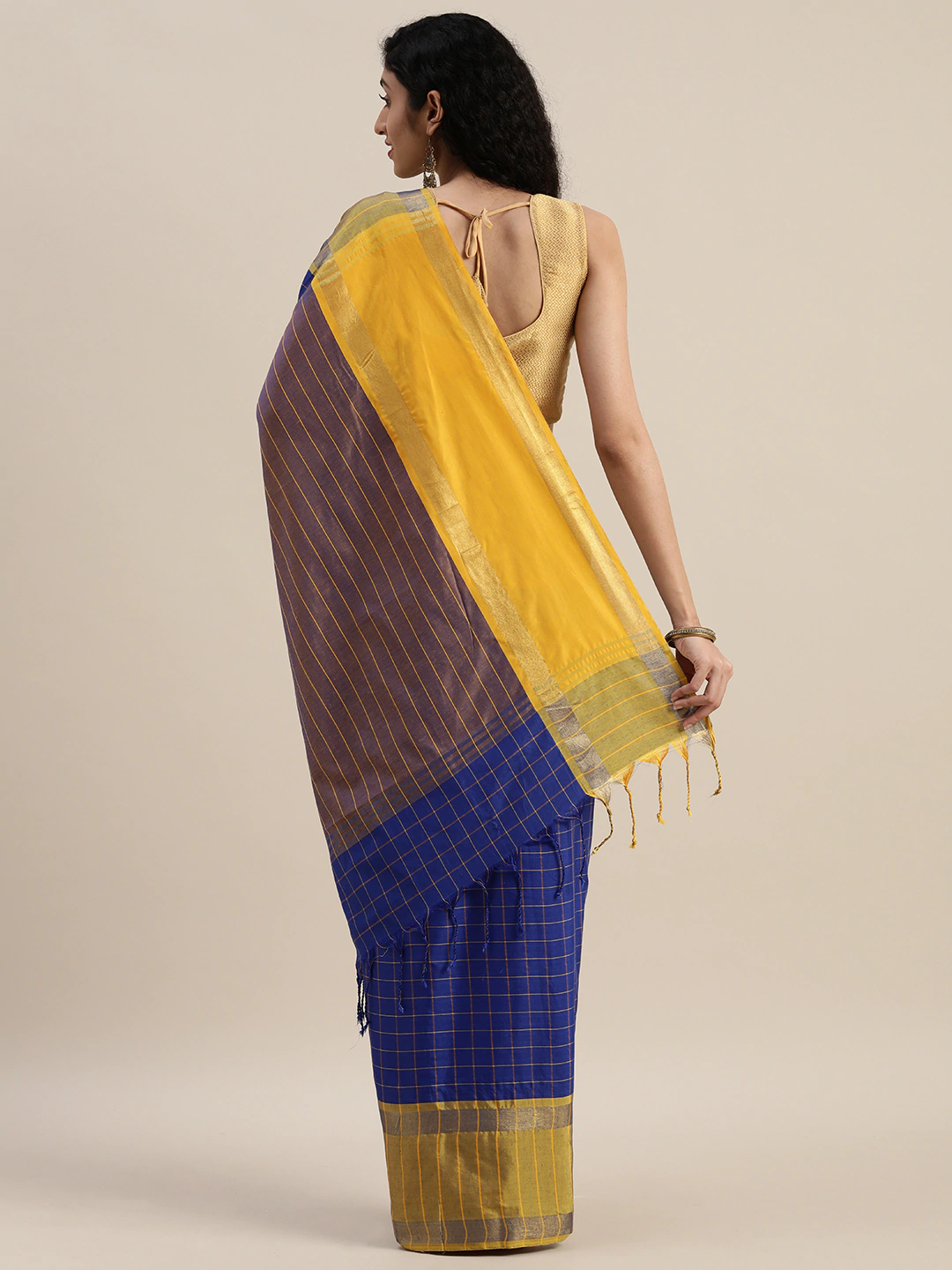  Stylish Silk Cotton Checked Zari Work Saree At Vastranand
