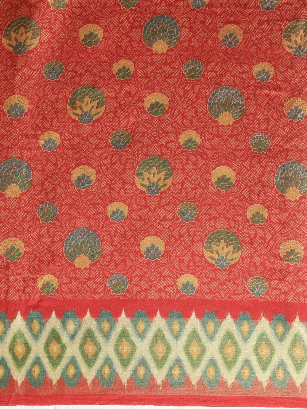 Beautiful Linen Saree With Printed And Ethnic Motifs Work
