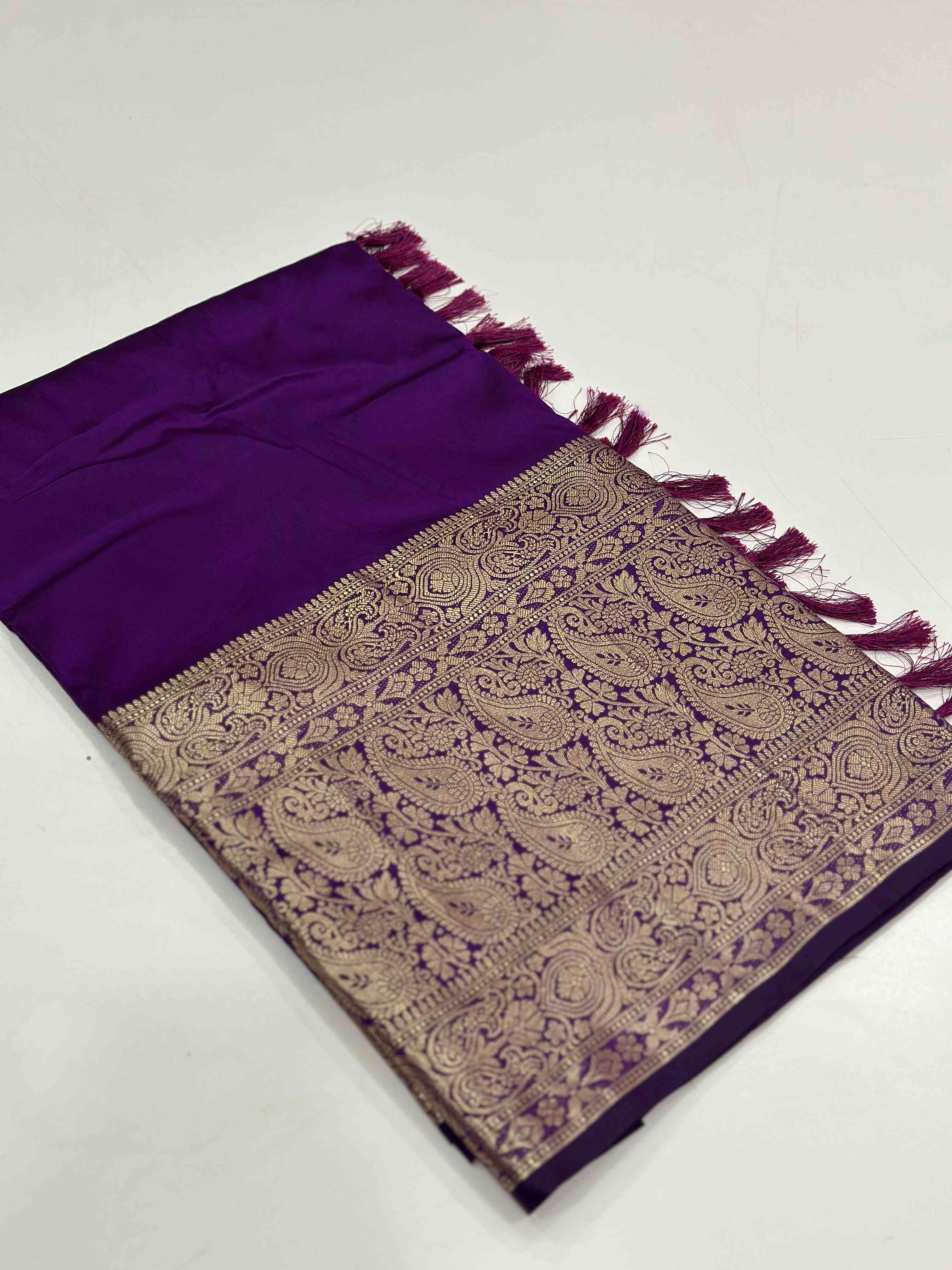 Wine Kanjivaaram Zari Pattu Border Banarasi Saree