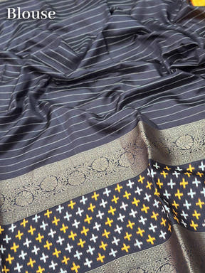 Blouse fabric of Yellow Chex Ikkat saree with border
