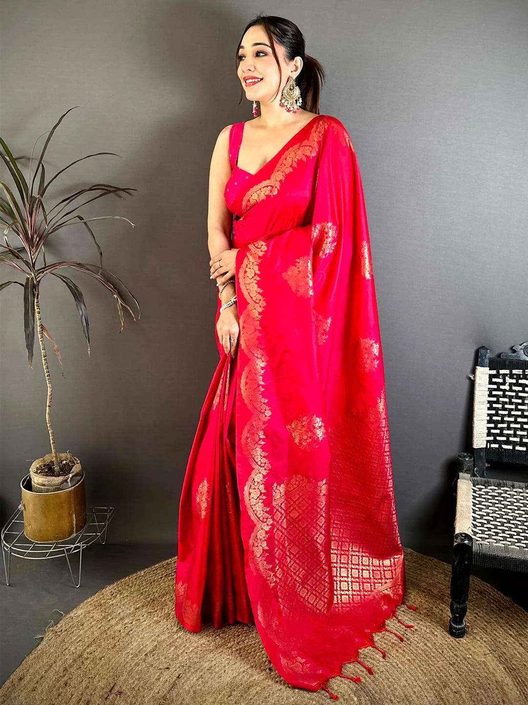Exclusive Soft Silk Jewellery Border Saree