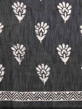 Trendy Black Colour Saree with Printed Border
