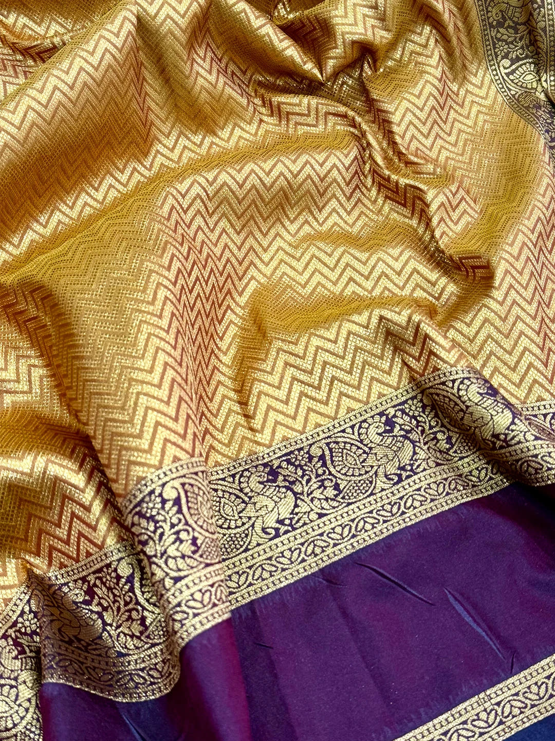 Mustard Banarasi Zari Tissue Gadwal Border Saree - view 5