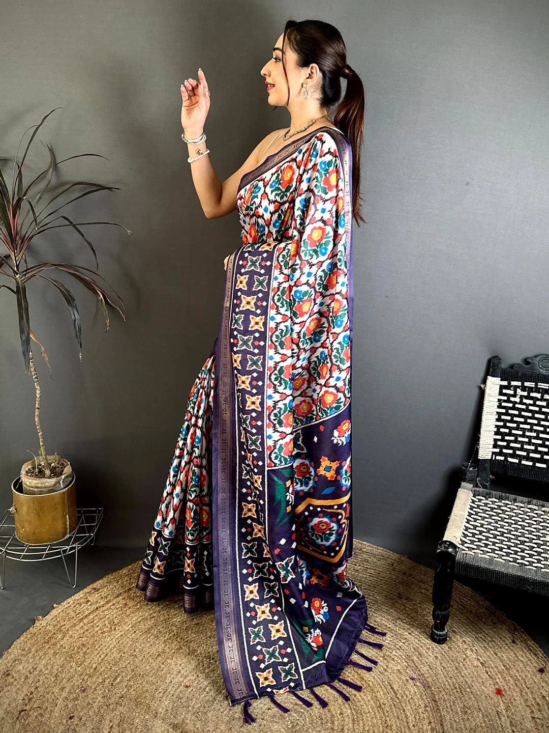 Opulent Cream Soft Silk Ikkat Pattern Saree - view 2