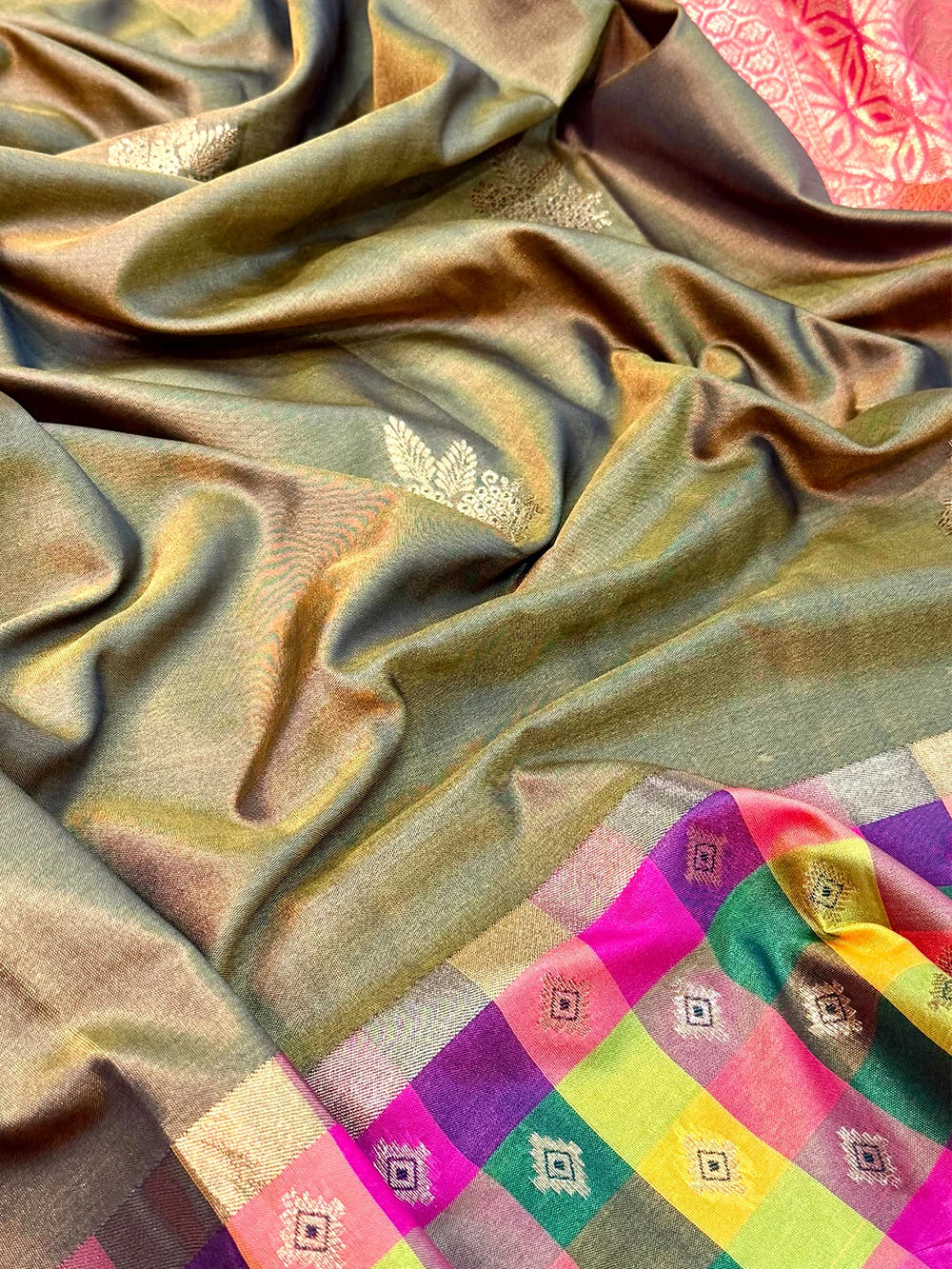 Green Soft Silk Paalum Pazhamum Border Saree