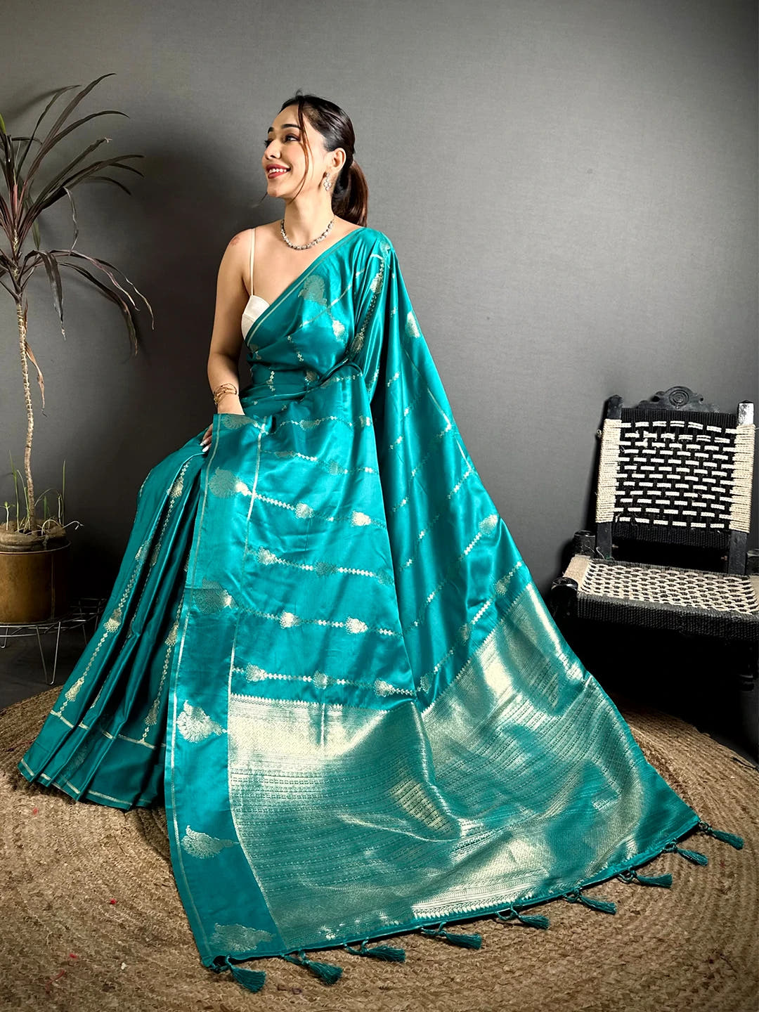 Elegant Teal Mashru Silk Zari Weave Saree