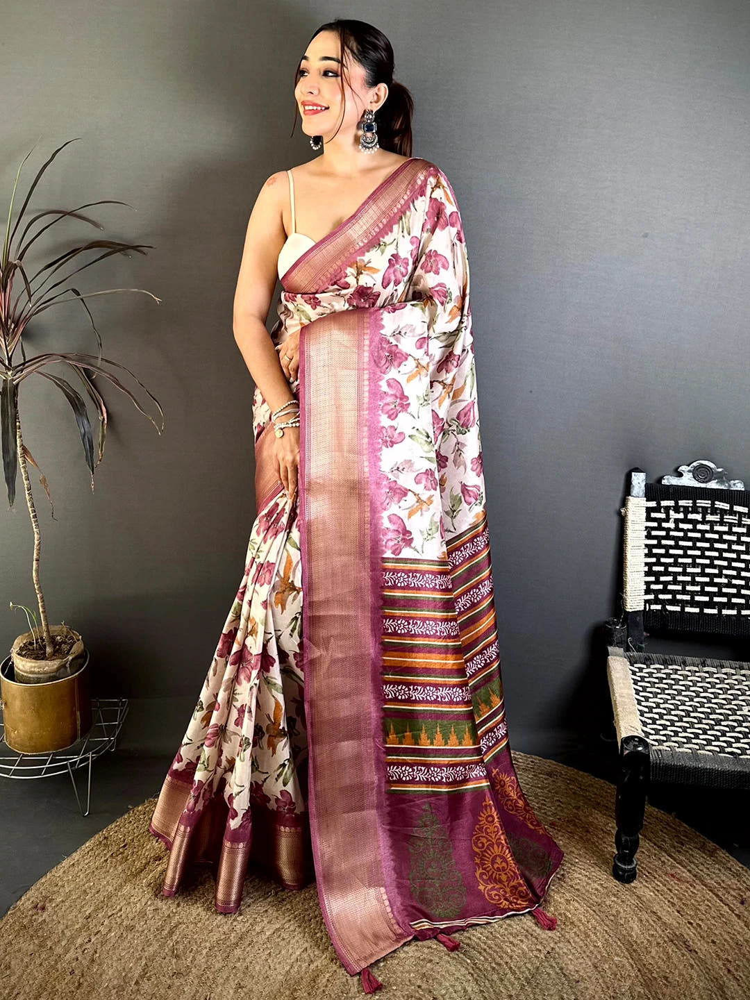 Elegant Mauve Soft Dola Floral Print Saree