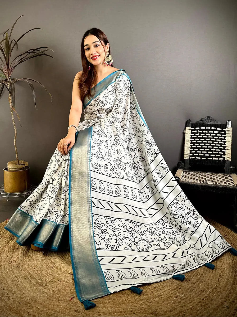 Regal Soft Dola Silk Black Ink Kalamkari Saree