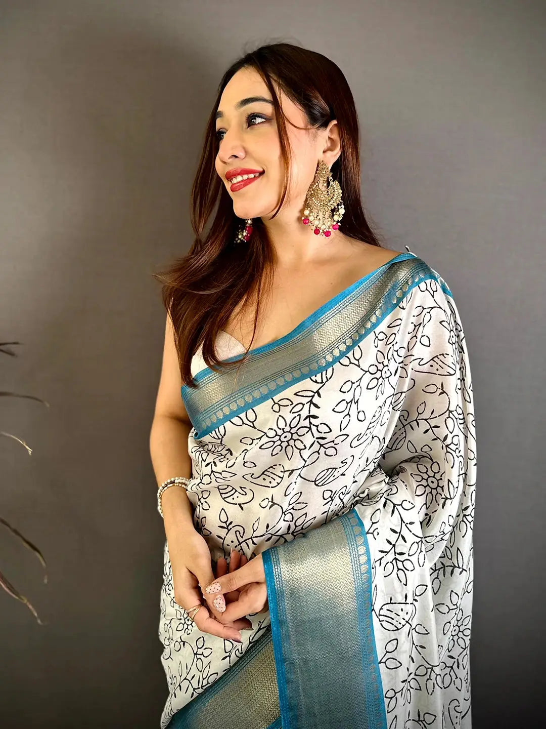 Regal Soft Dola Silk Black Ink Kalamkari Saree