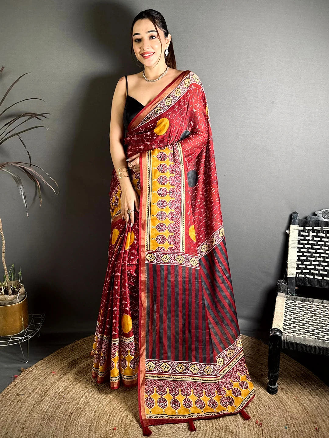 Maroon Mul Cotton Bandhani Ajrak Print Saree