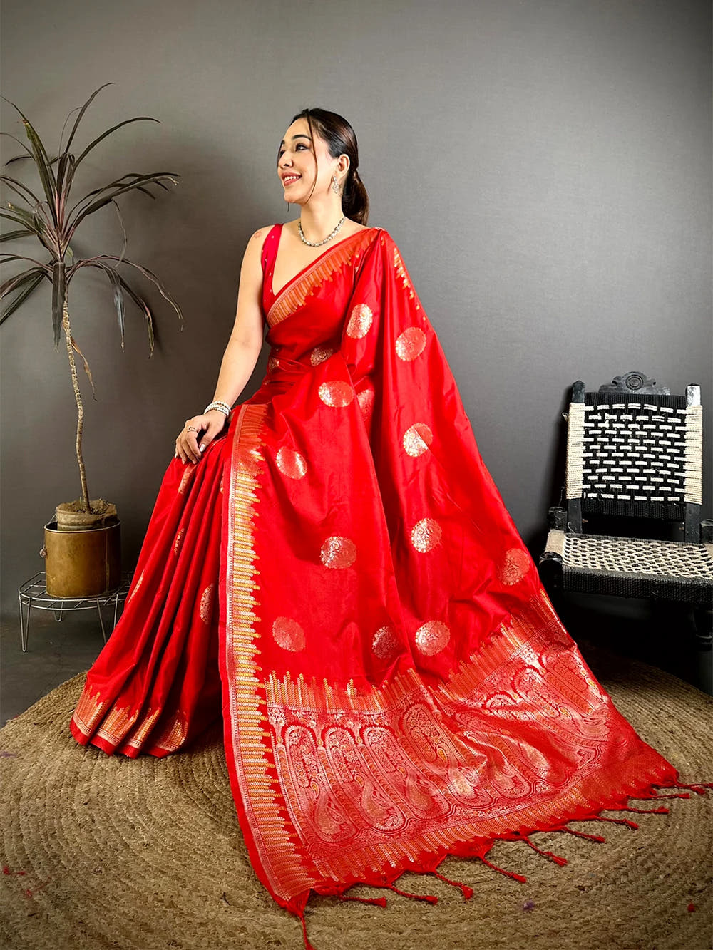 Bright Red Soft Silk Floral Bouquet Butta Saree