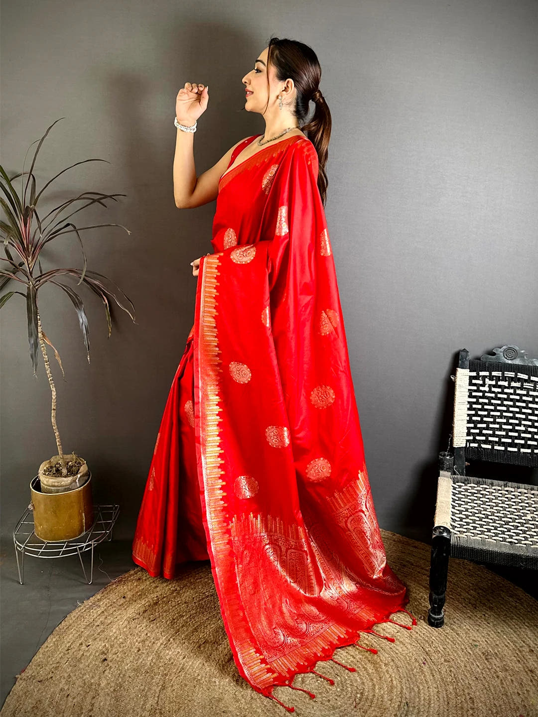 Bright Red Soft Silk Floral Bouquet Butta Saree