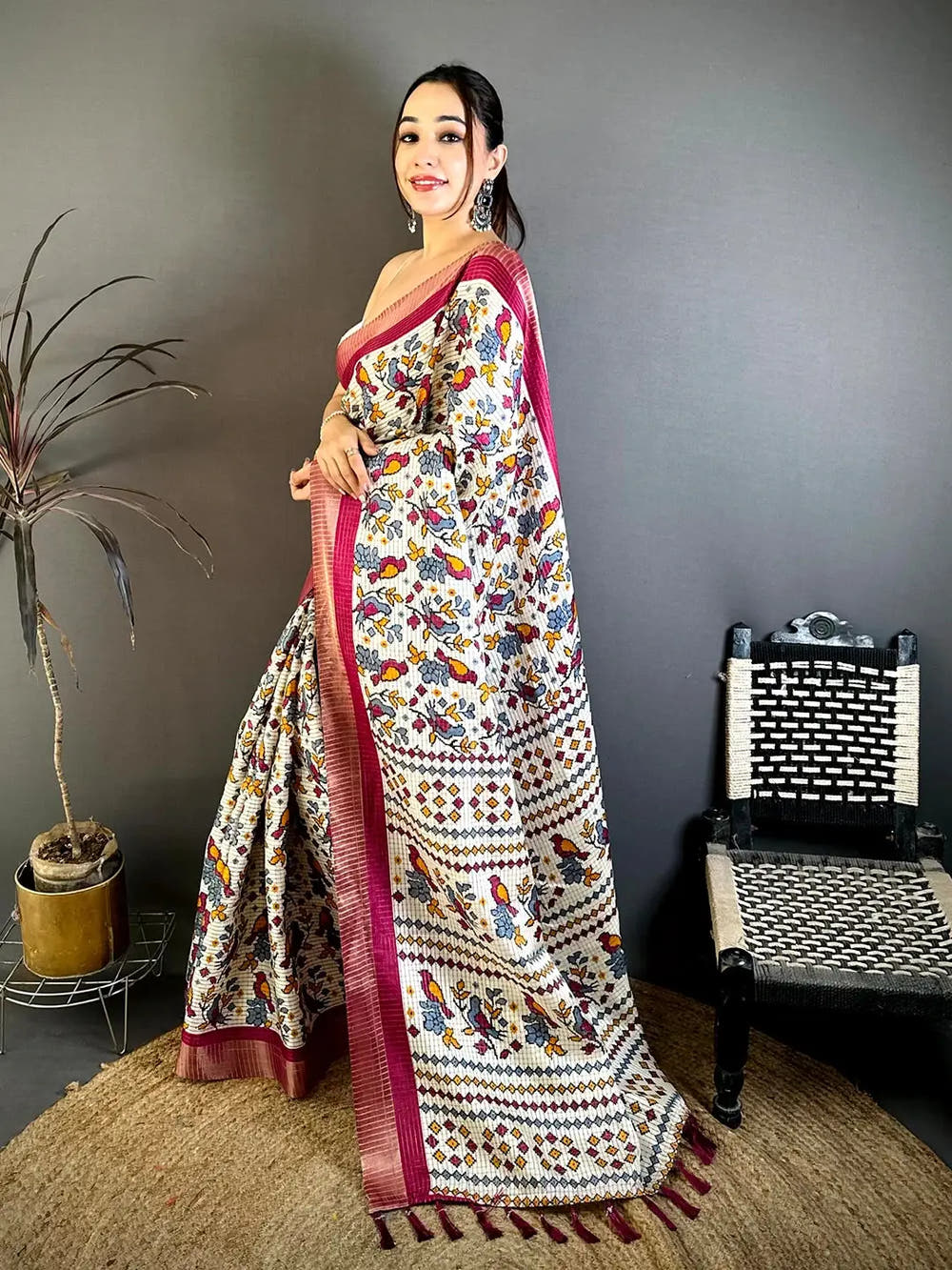 Wine Bird Printed Tussar Check Saree