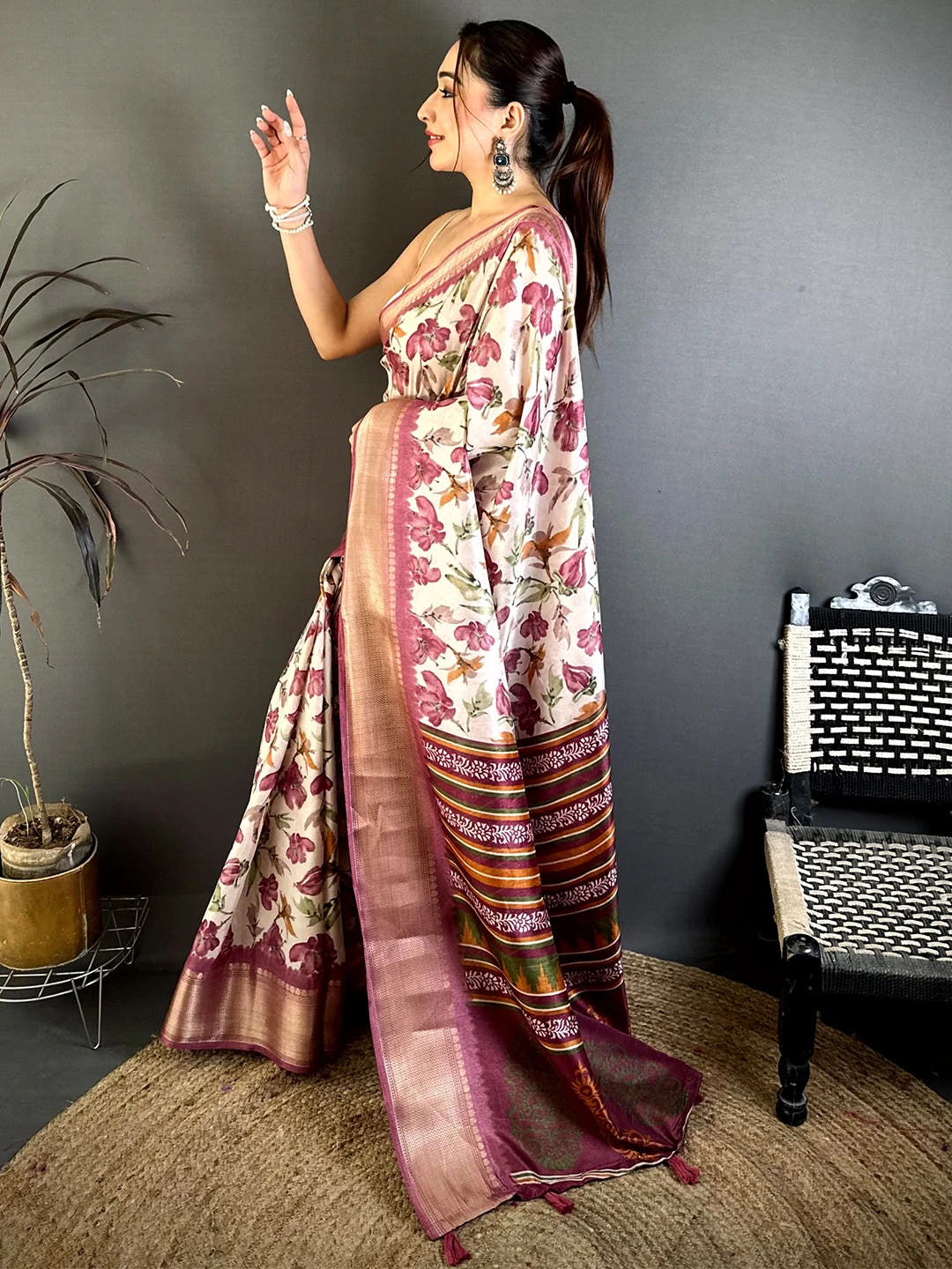 Elegant Mauve Soft Dola Floral Print Saree