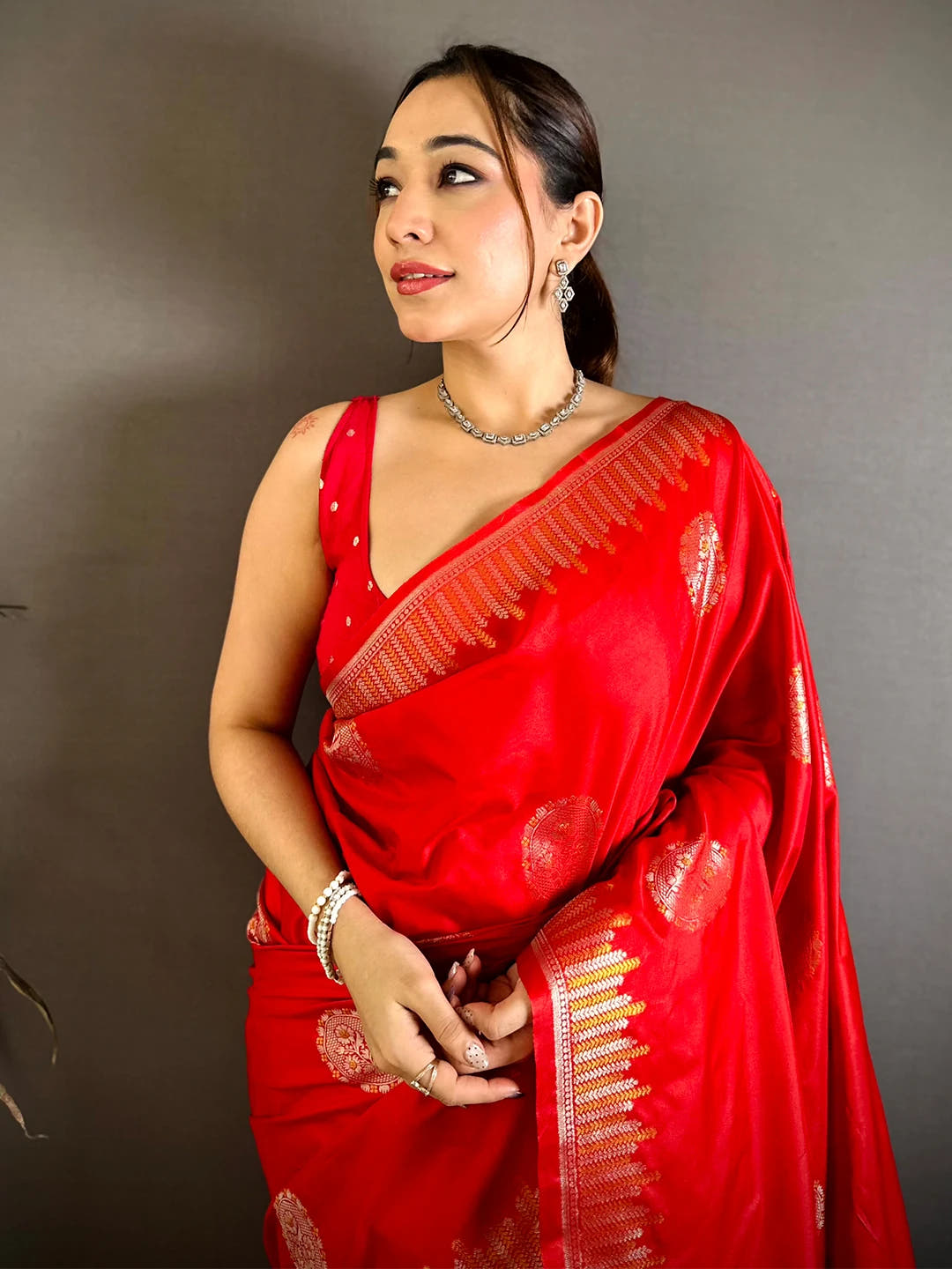 Bright Red Soft Silk Floral Bouquet Butta Saree