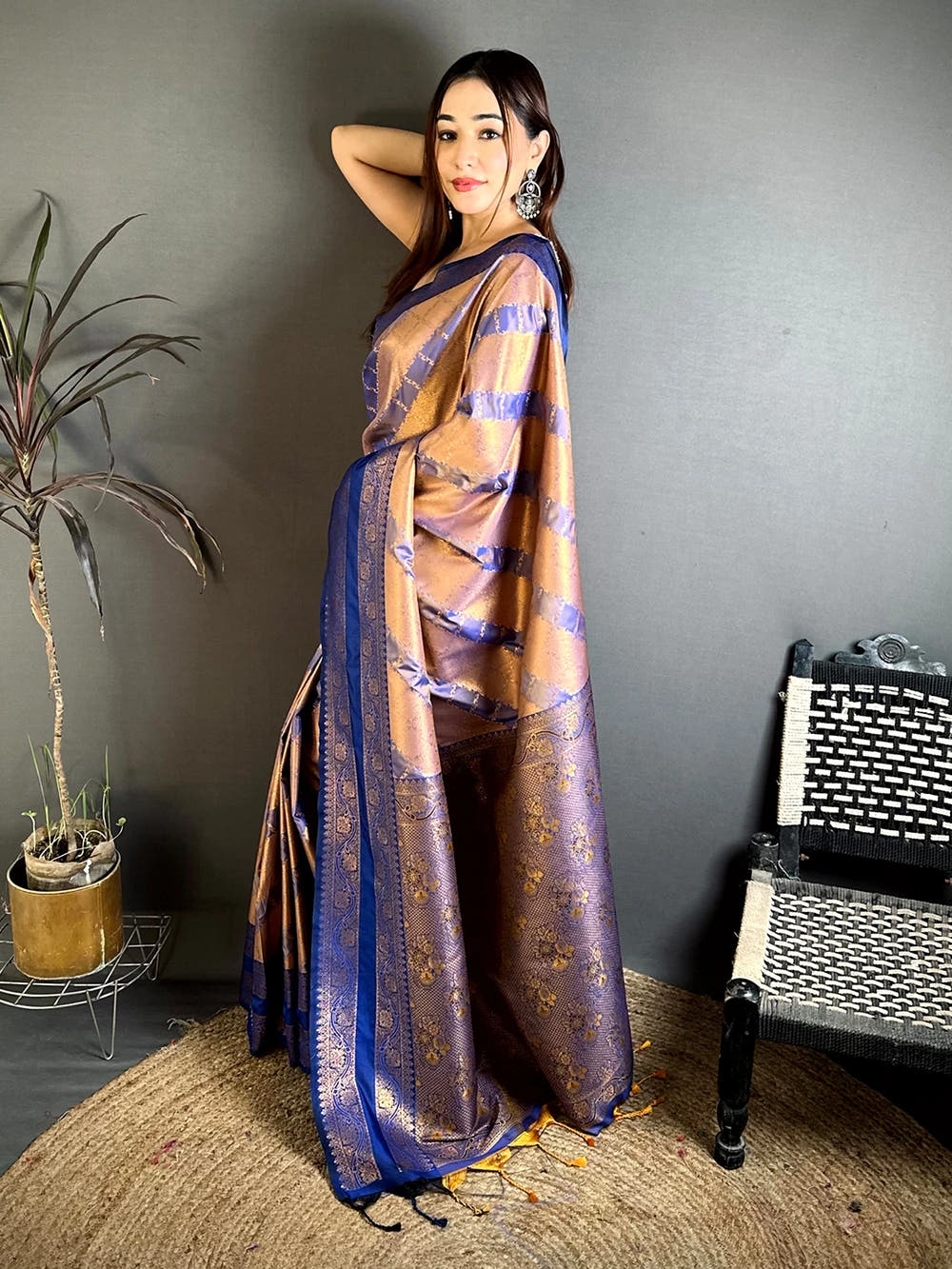 Royal Blue Kanchi Pattu lehriya zari weave saree, side view of the drape over the shoulder with blue border and stripes