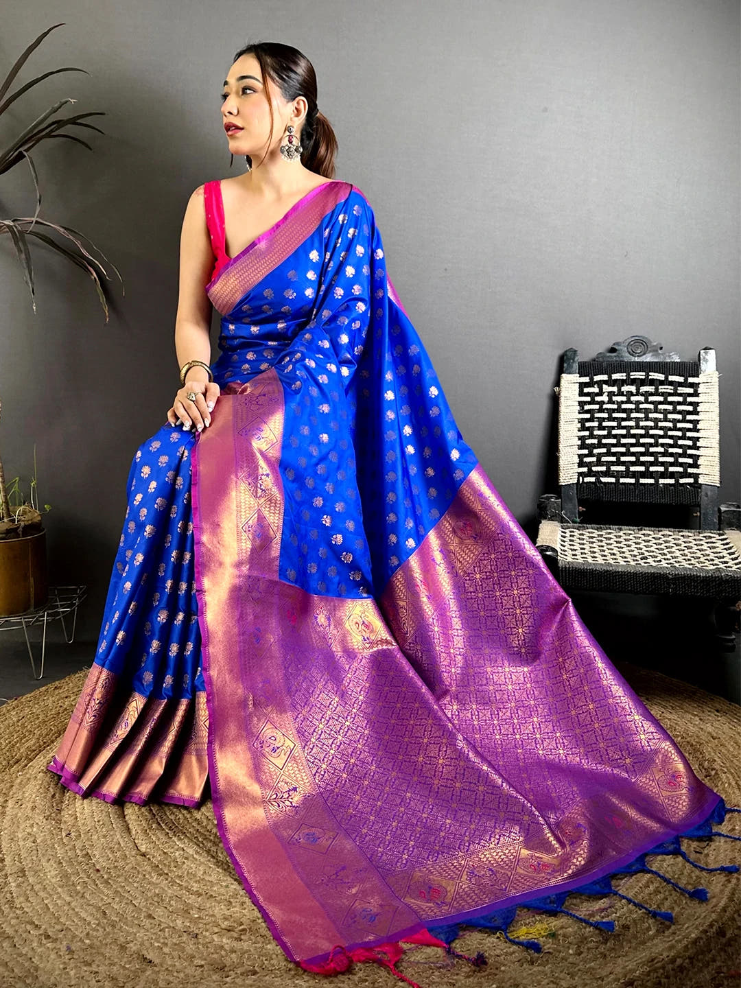 Elegant Royal Blue Banarasi Zari Motif Saree