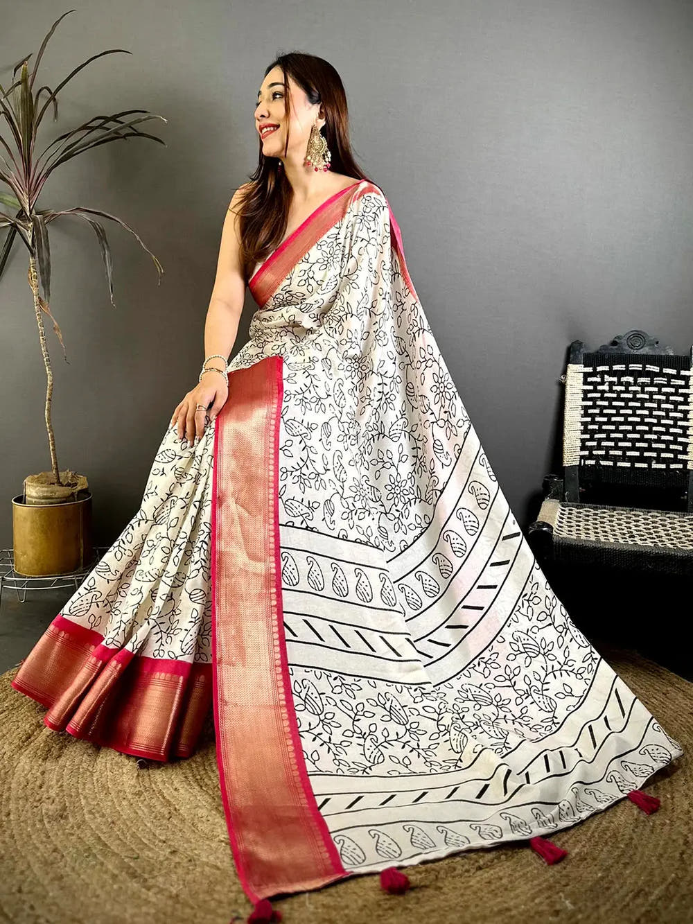 Classic Soft Dola Silk Black Ink Kalamkari Saree