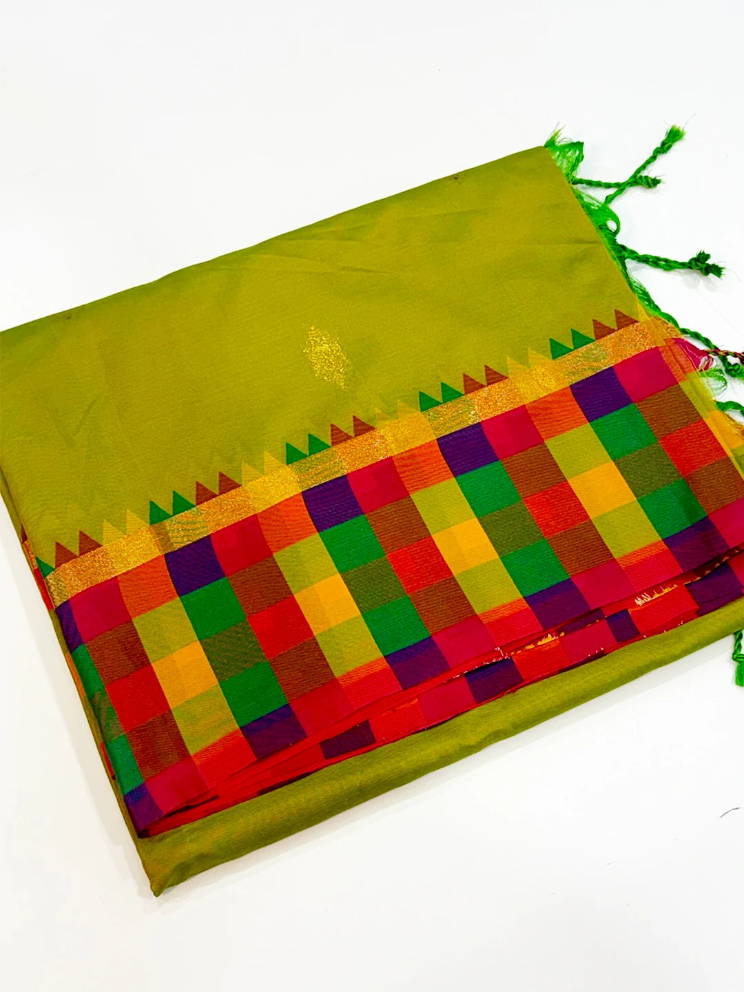 Radiance Paalum Pazhamum Rich Pallu Silk Saree