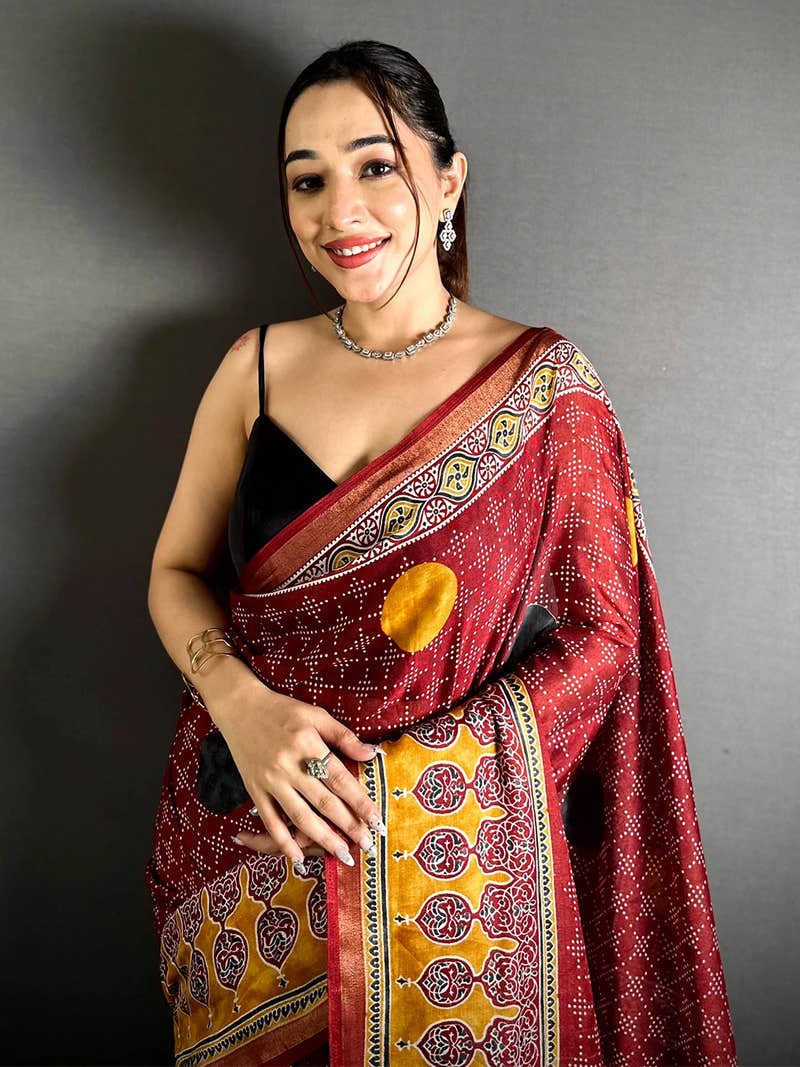 Maroon Mul Cotton Bandhani Ajrak Print Saree
