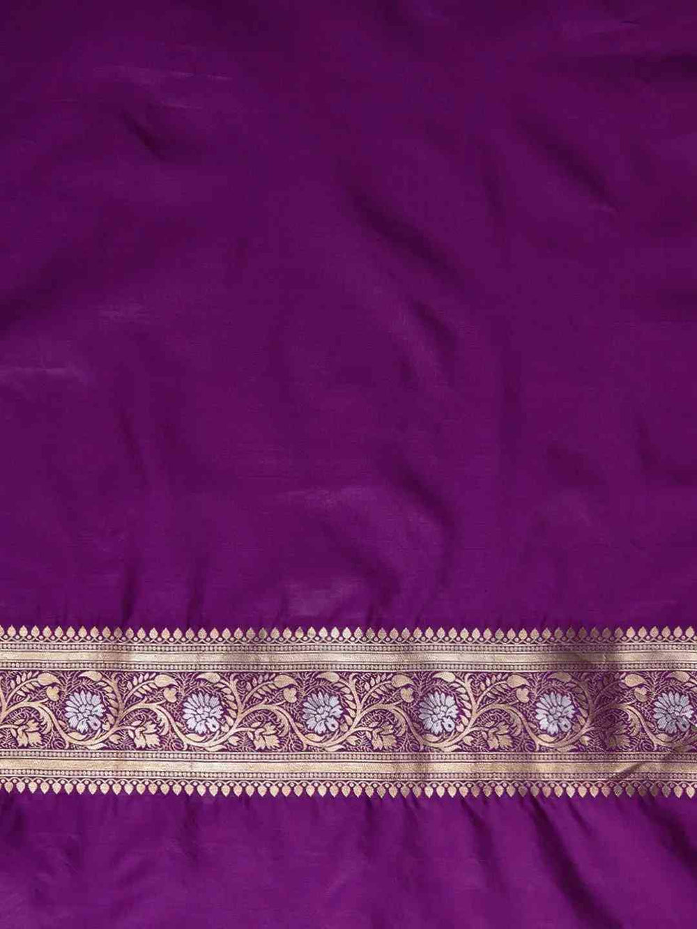 Latest Pure Banarasi Zari Silk Saree With Ethnic Motifs Work