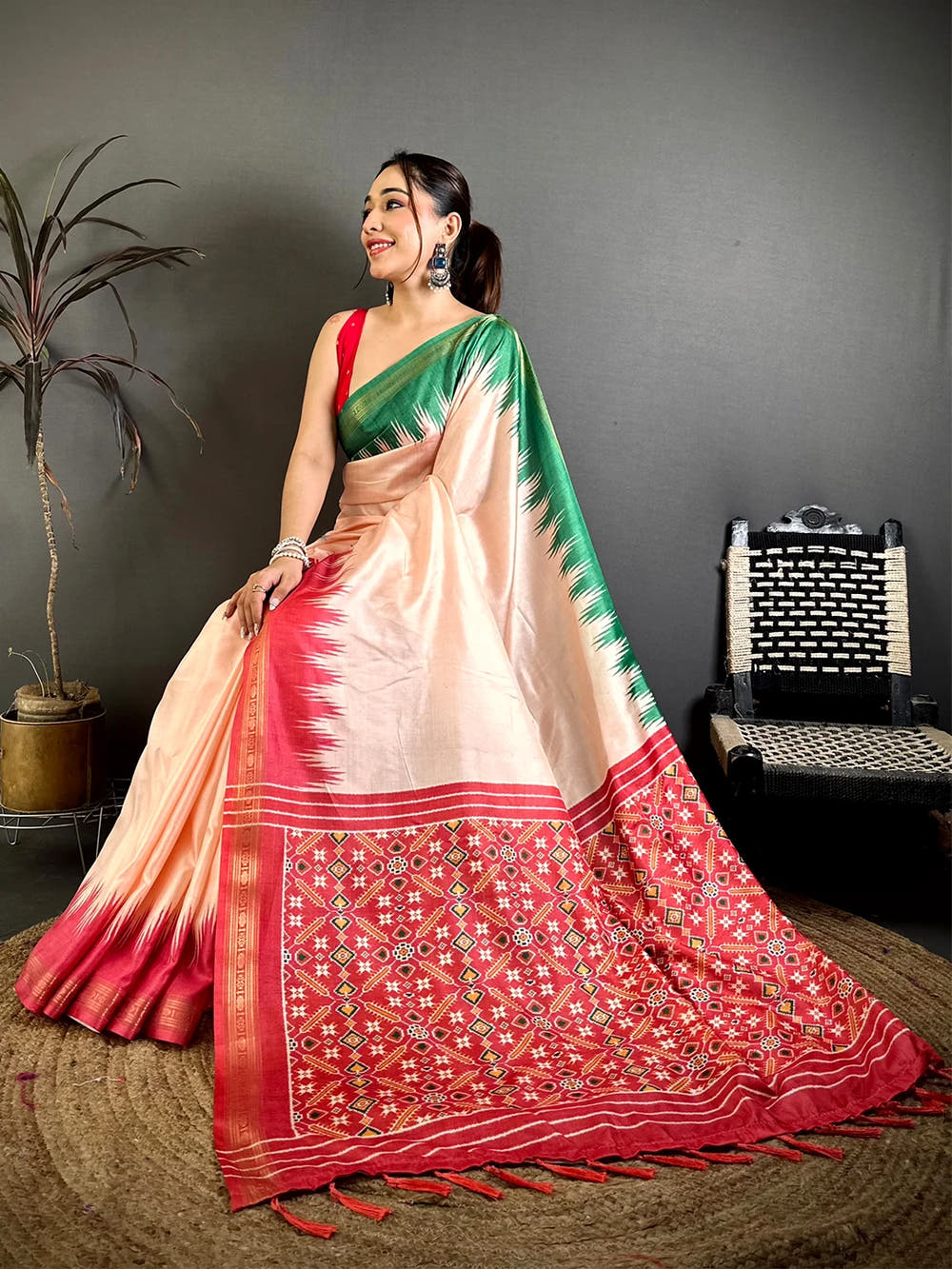Soft Silk Ganga Jamuna Rudraksha Zari Saree - view 3