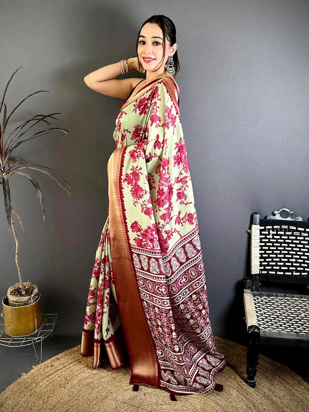 Stylish Pista Floral Print Soft Dola Saree